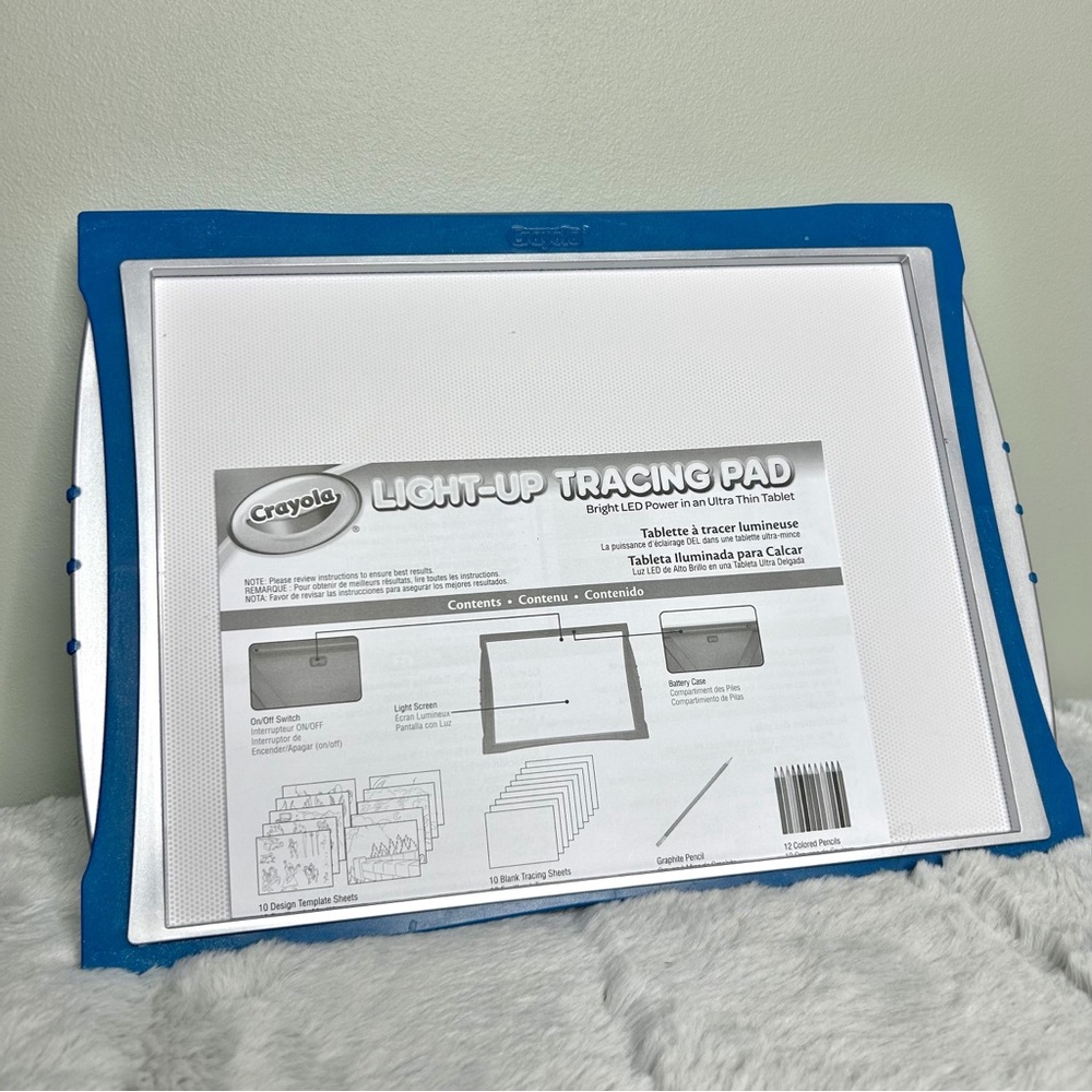 Crayola Light-Up Tracing Pad w/Batteries Blue